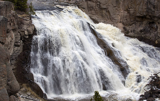 Gibbons Falls a horsetail falls